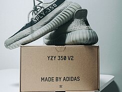 YZY 350 V2 by Aidas